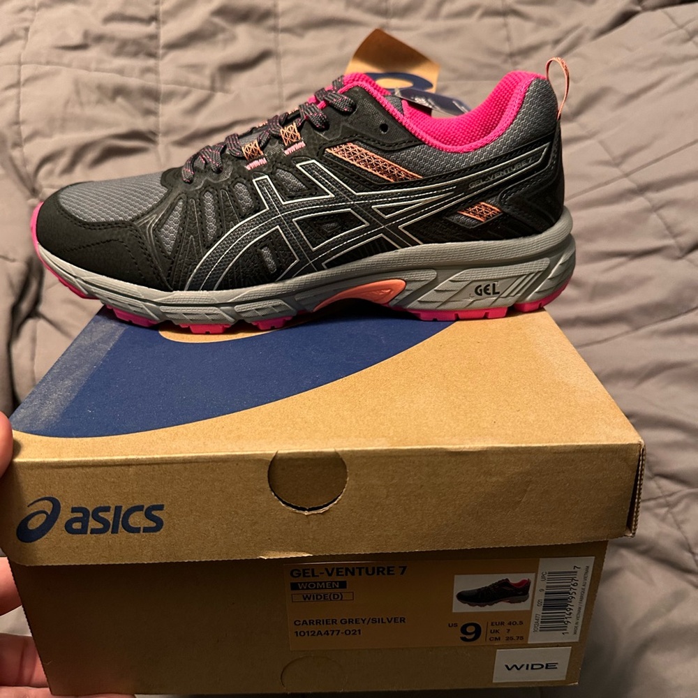 Asics Women's Gel-Venture 7 Gray and Pink Athletic Shoes